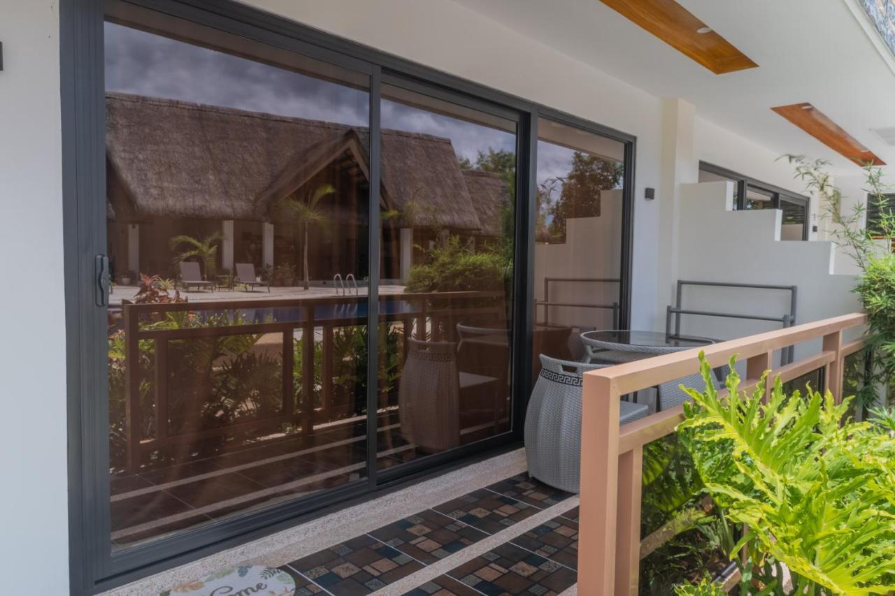The Mayana Resort Dauis エクステリア 写真