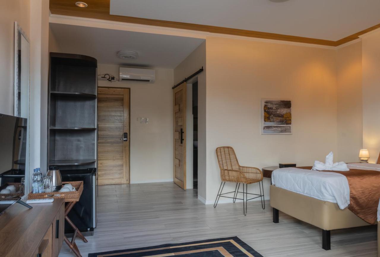 The Mayana Resort Dauis エクステリア 写真