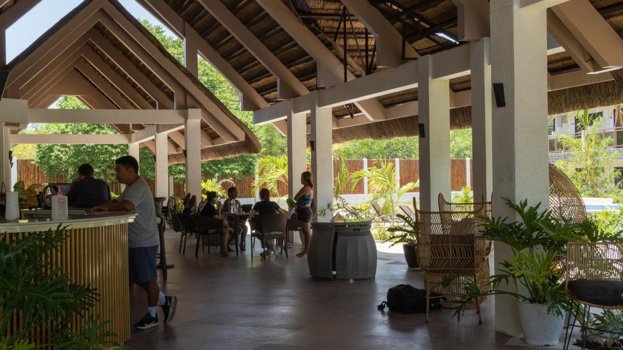 The Mayana Resort Dauis エクステリア 写真